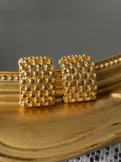 Vintage Gold Stud earring