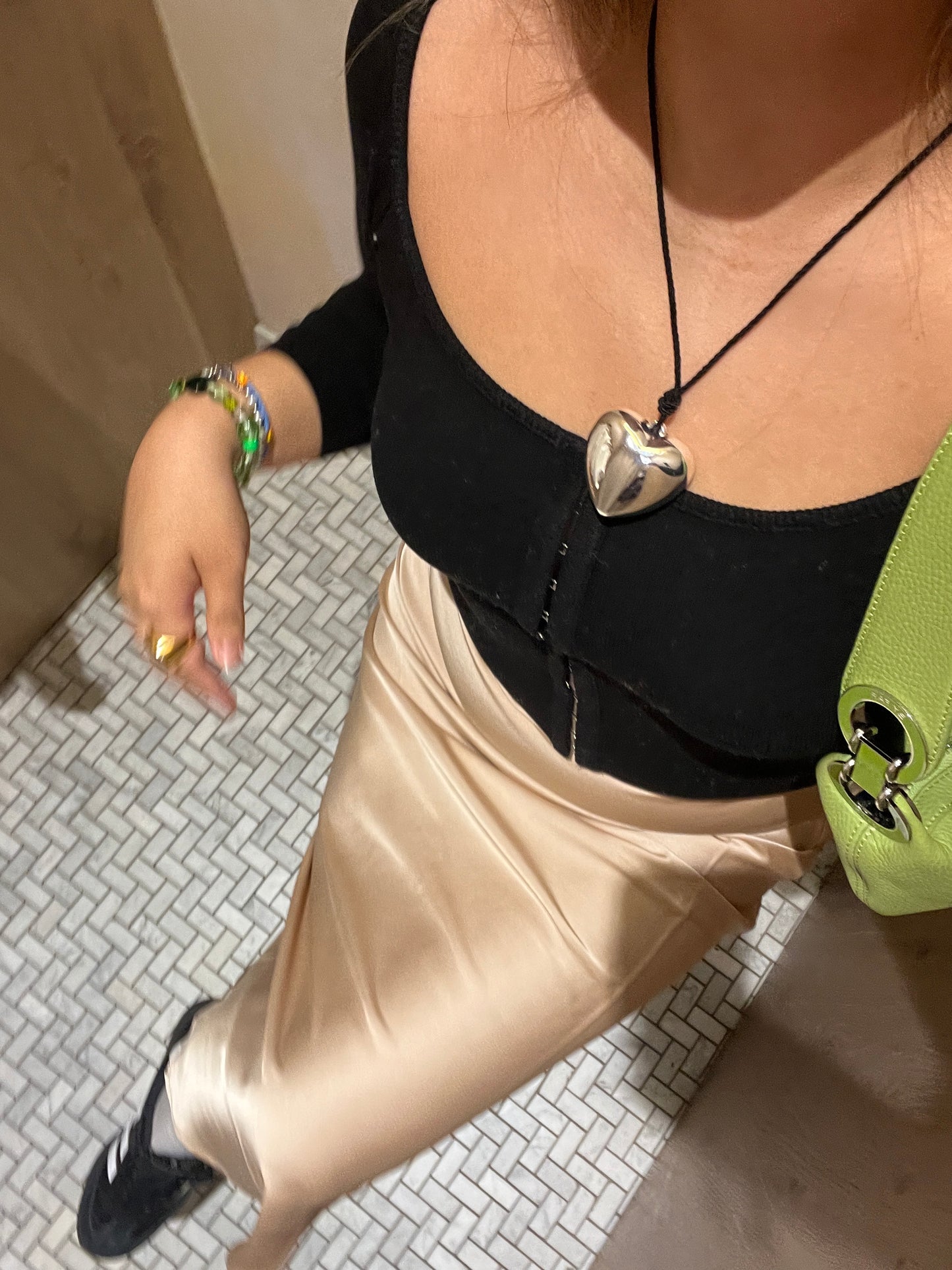 Ellie hook&eye top