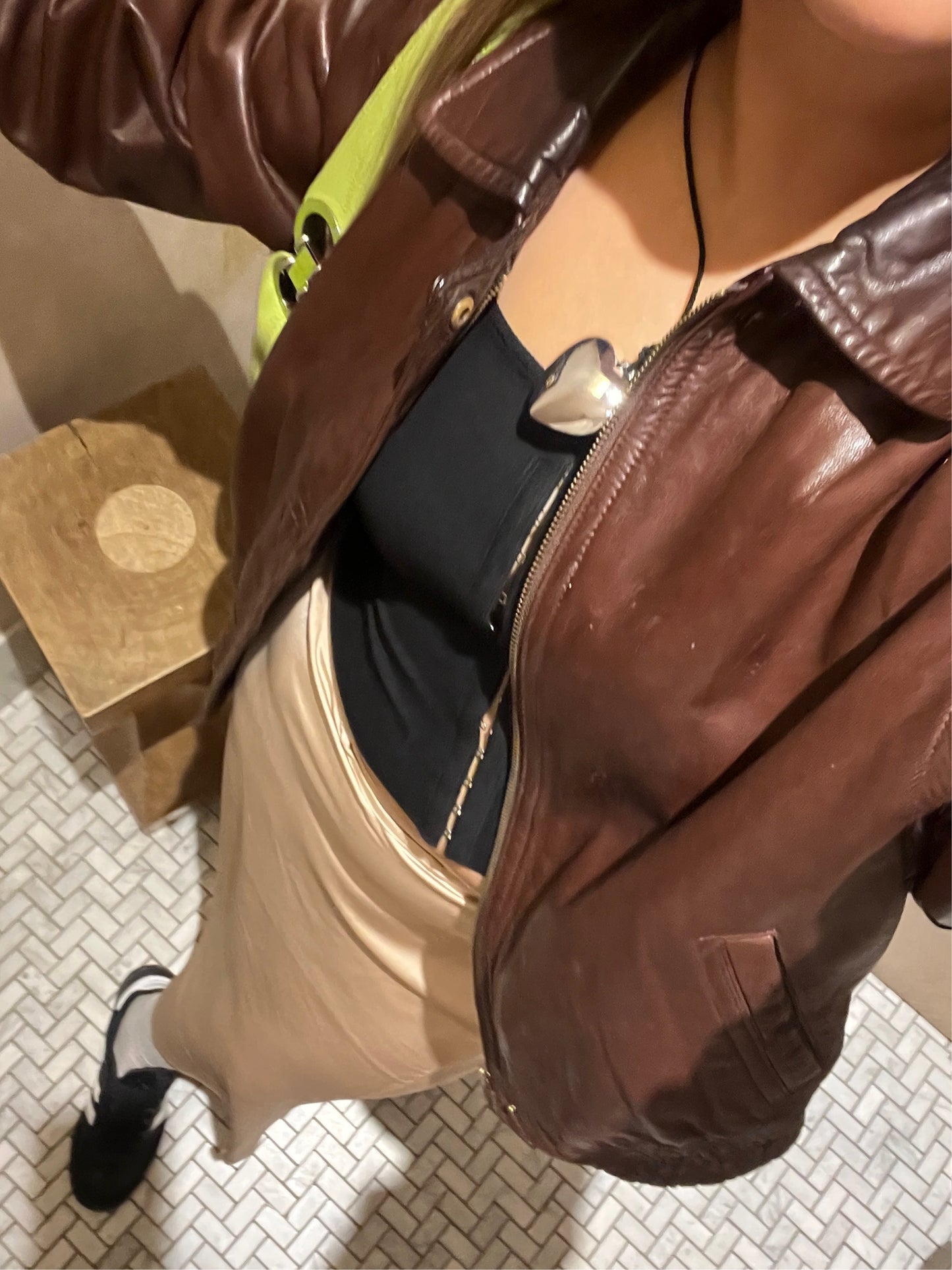 Ellie hook&eye top