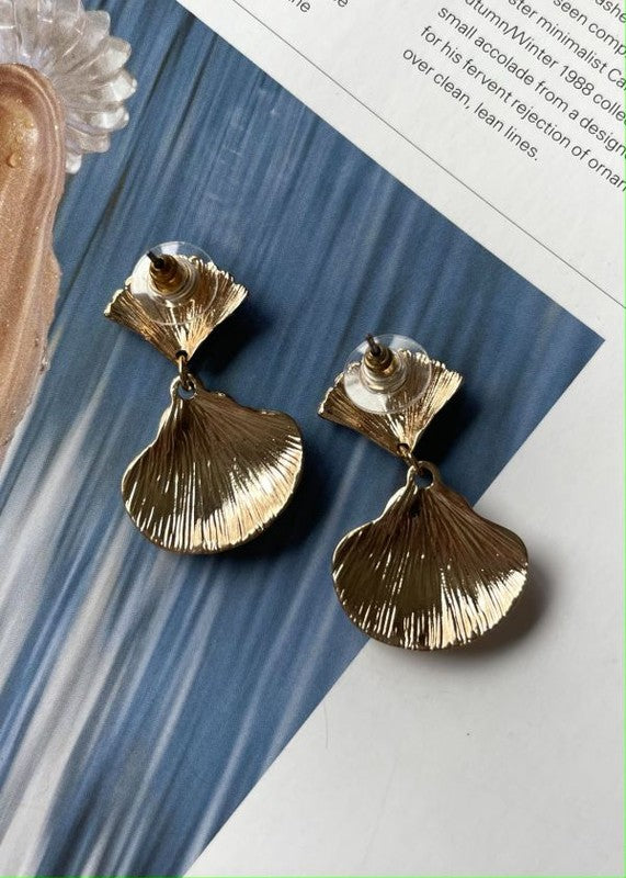 Vintage Style Seashell Drop Earring
