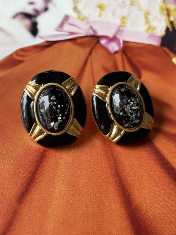 Retro style black Gemstone earring