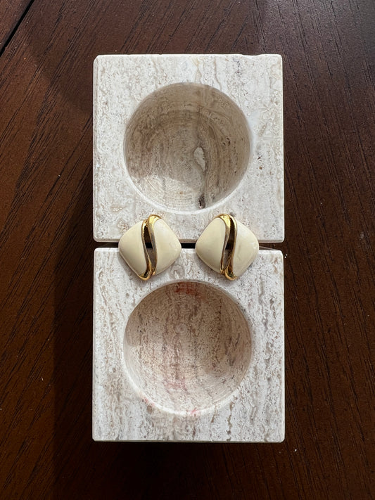 (Vintage) beige gold square earrings