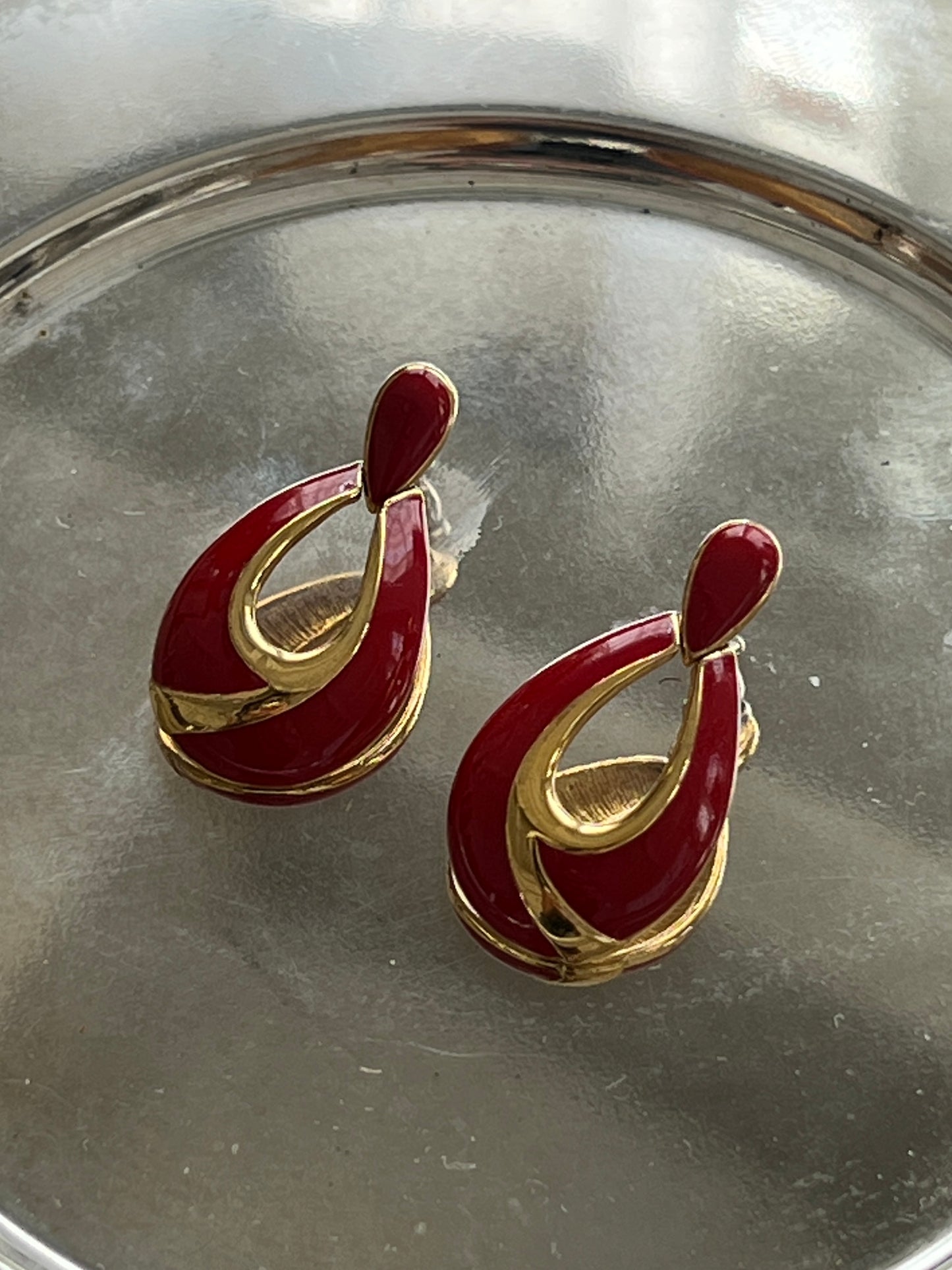 (Vintage) red drop earrings