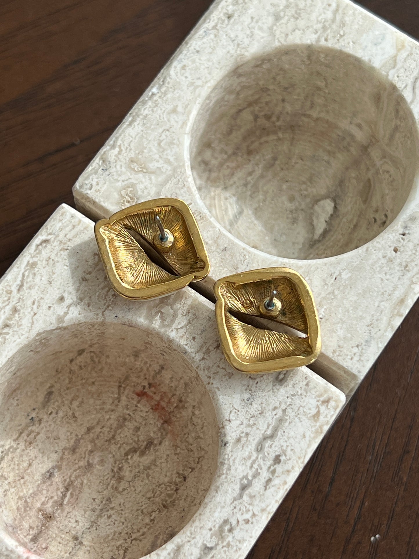 (Vintage) beige gold square earrings